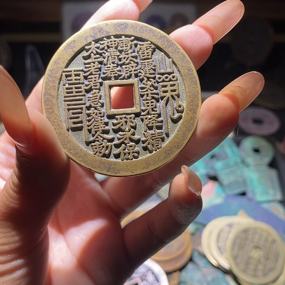 傻***德铜现代仿制工艺品