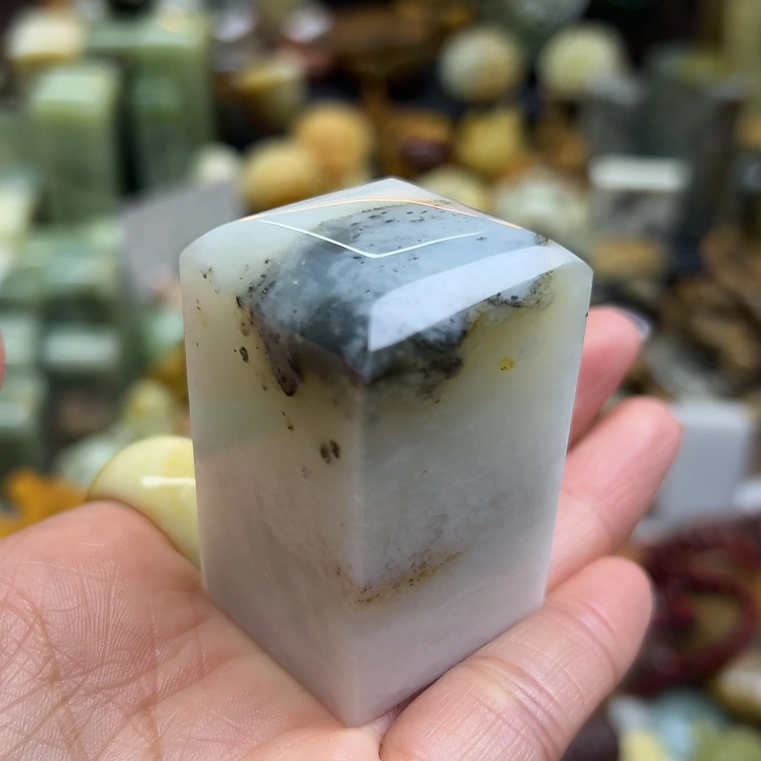 岫玉未镶嵌颈饰花玉印章有点纹纹不扣