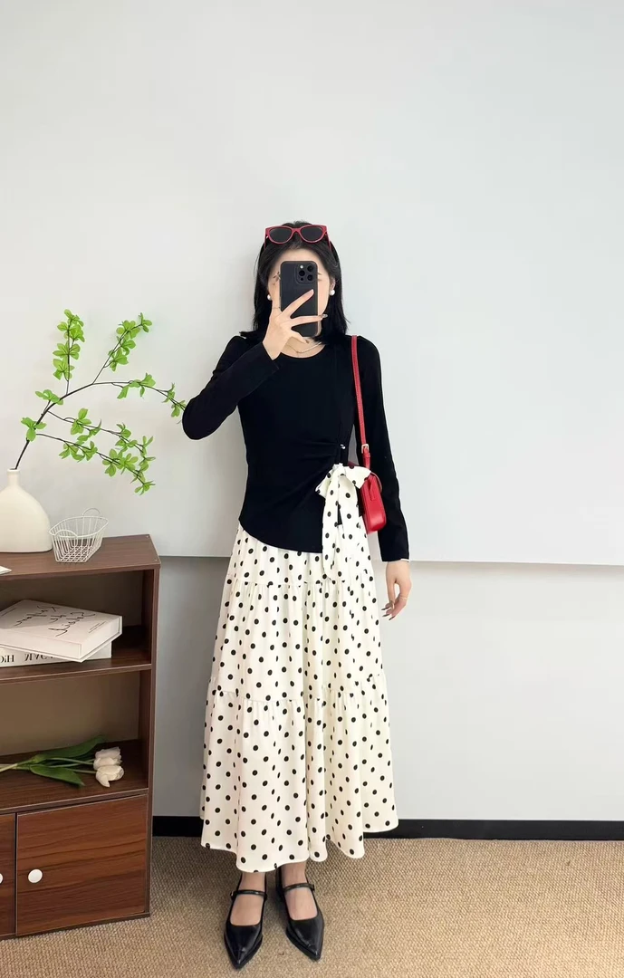 *【瑶瑶专属】88056【衣长52裙长81】减龄长袖T恤女装不规则波点套装