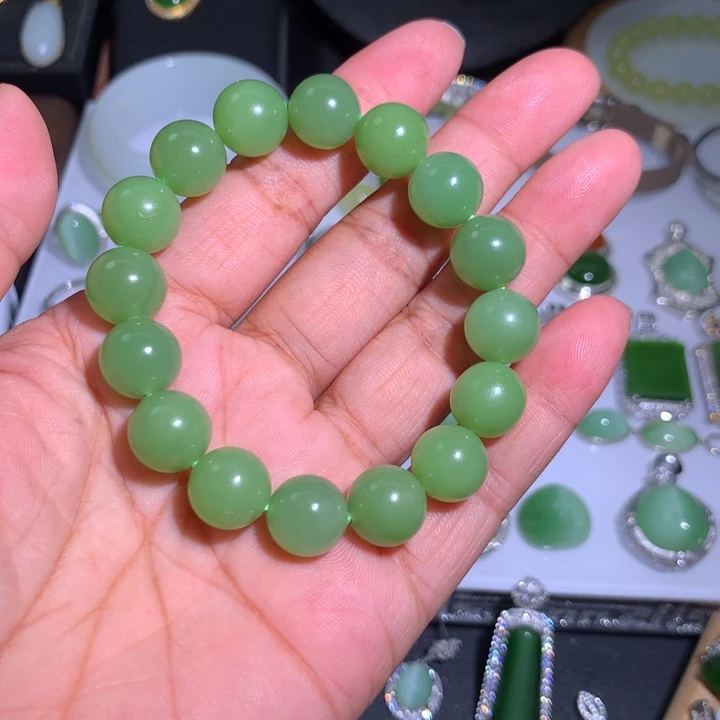 空***兰手串未镶嵌和田玉