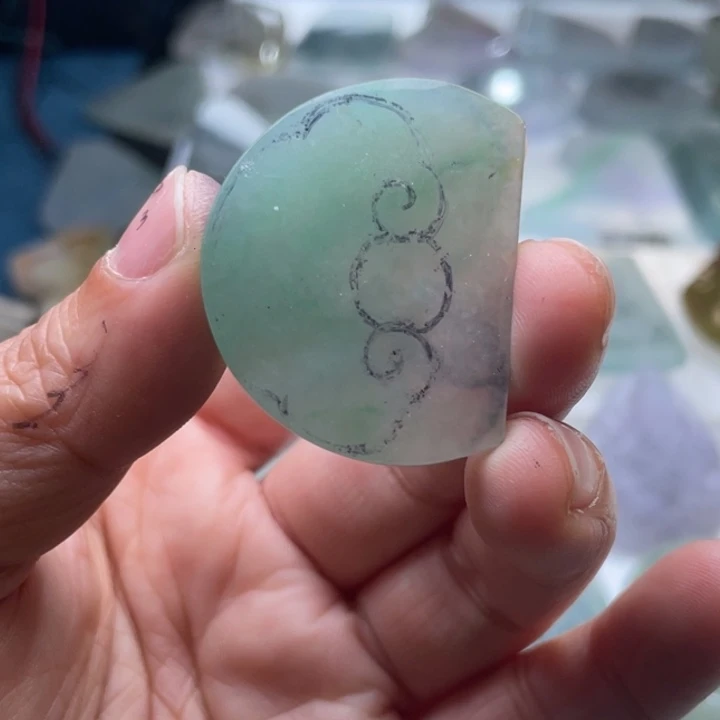 翡翠未镶嵌吊坠(不含链)翡翠料子