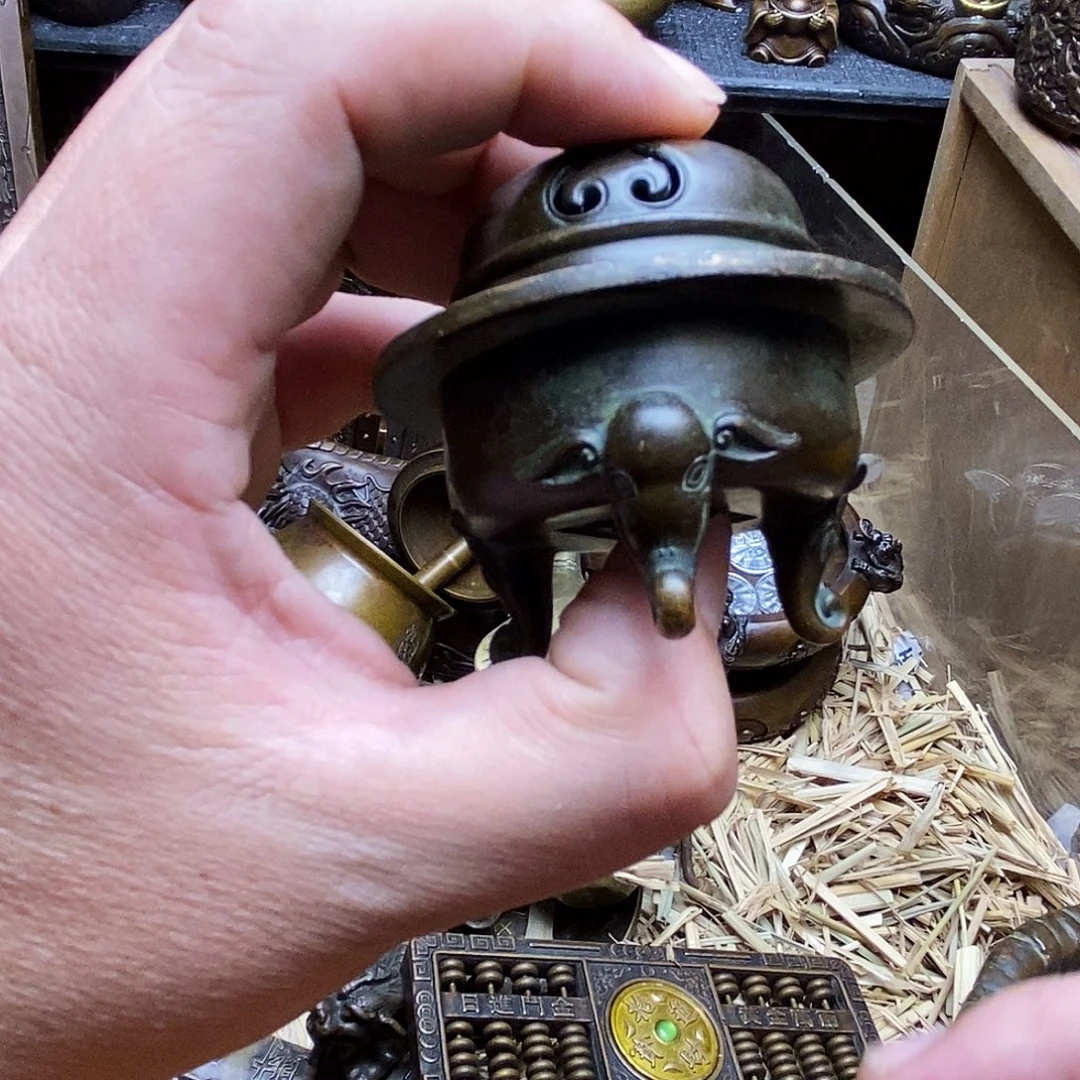 铜器精美摆件商品