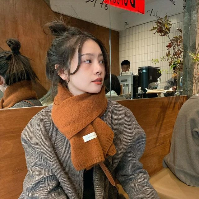 围巾女冬季高级感2025新款克莱因蓝纯色显白韩版百搭学生女生围脖