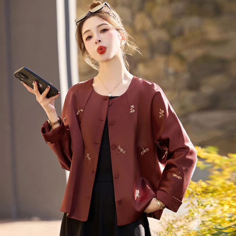 新中式国风短外套2025春装新款时尚气质小个子高级感缎面刺绣上衣