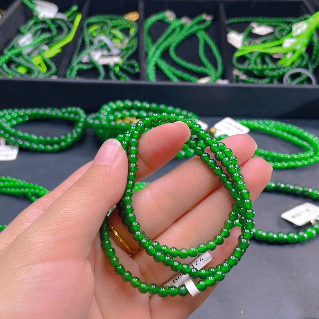 翡翠未镶嵌颈饰