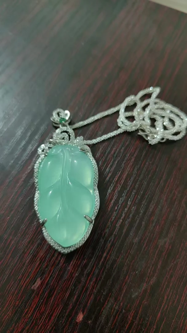 精选k065典藏轻奢-重工豪华吊坠