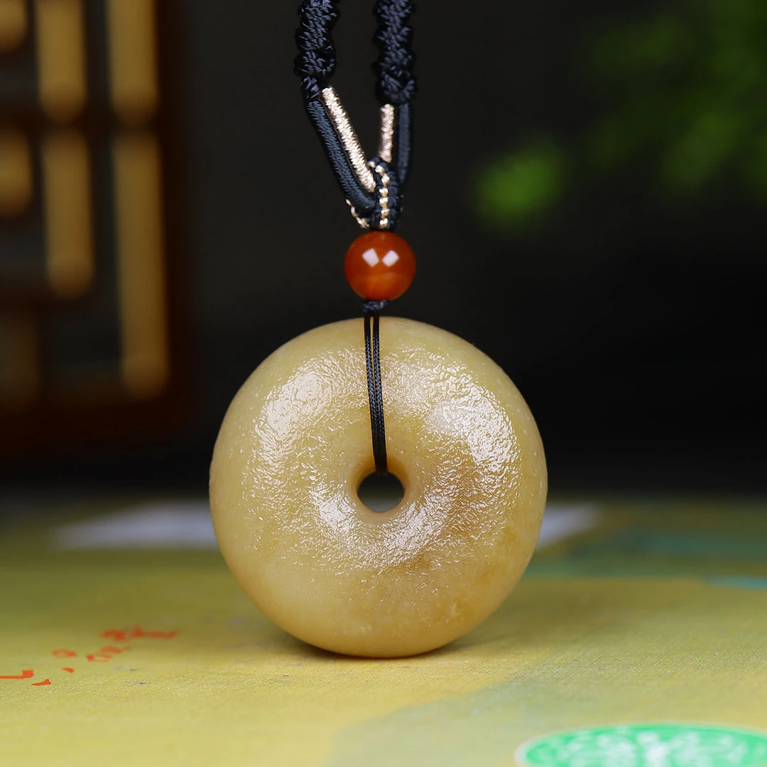 111652和田玉糖玉平安扣挂件