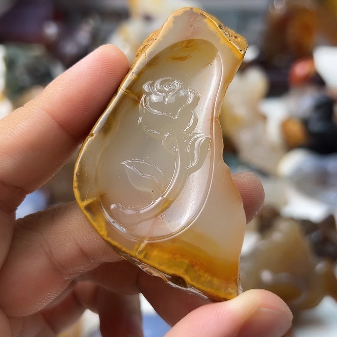 未镶嵌颈饰玛瑙/玉髓
