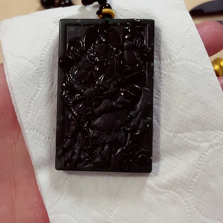 翡翠颈饰未镶嵌一****多翡翠L