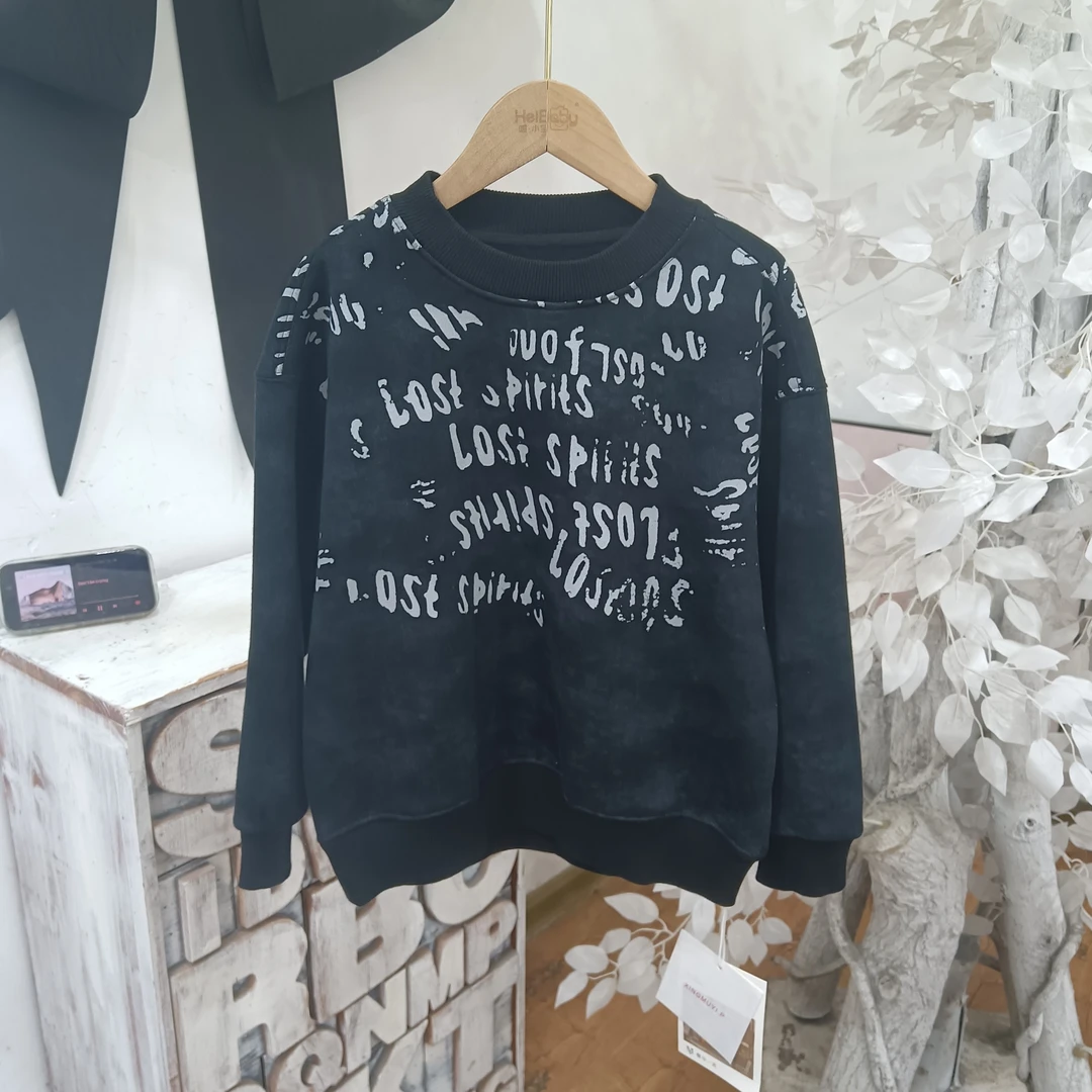 X157黑色一体绒卫衣童装