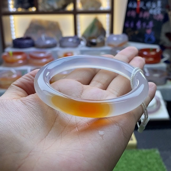 手镯玛瑙/玉髓未镶嵌