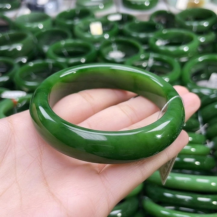 未镶嵌手镯和田玉（碧玉）
