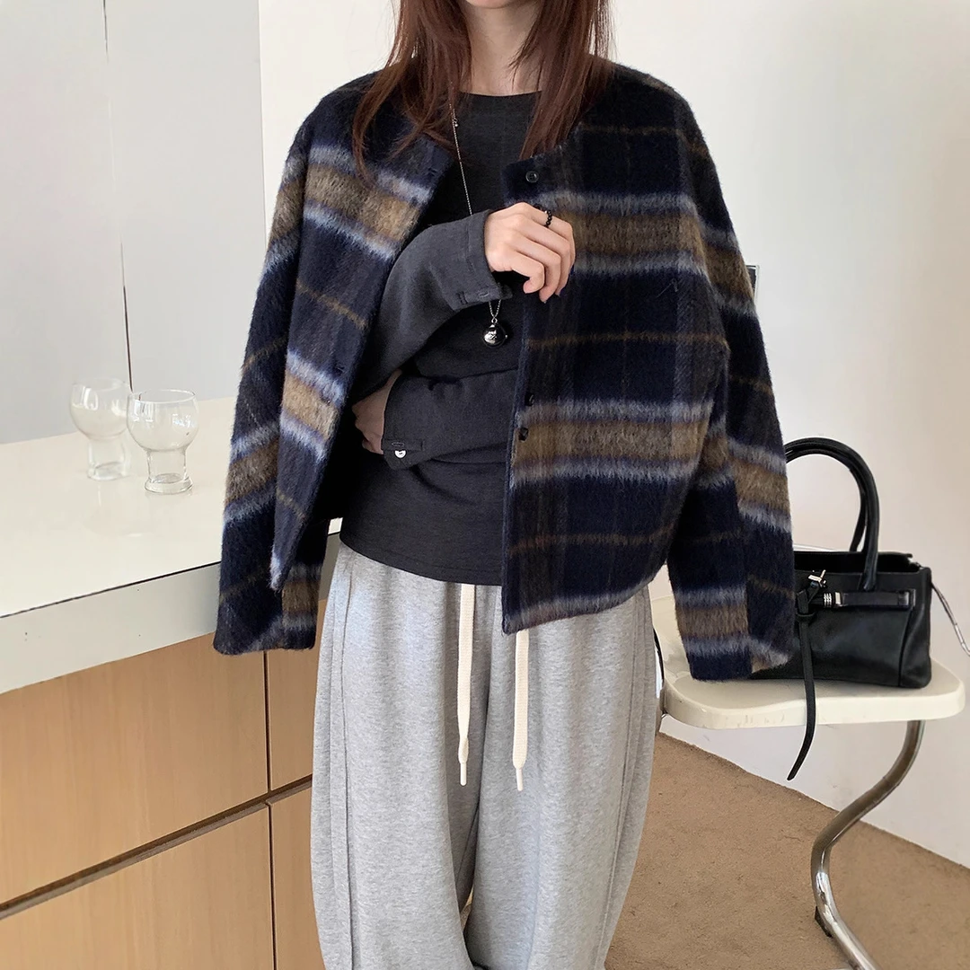 VONSRMAN复古格子毛呢短外套女2025冬季新款韩系宽松百搭圆领开衫