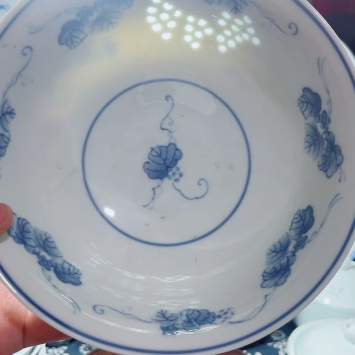青花玲珑7寸面碗葡萄