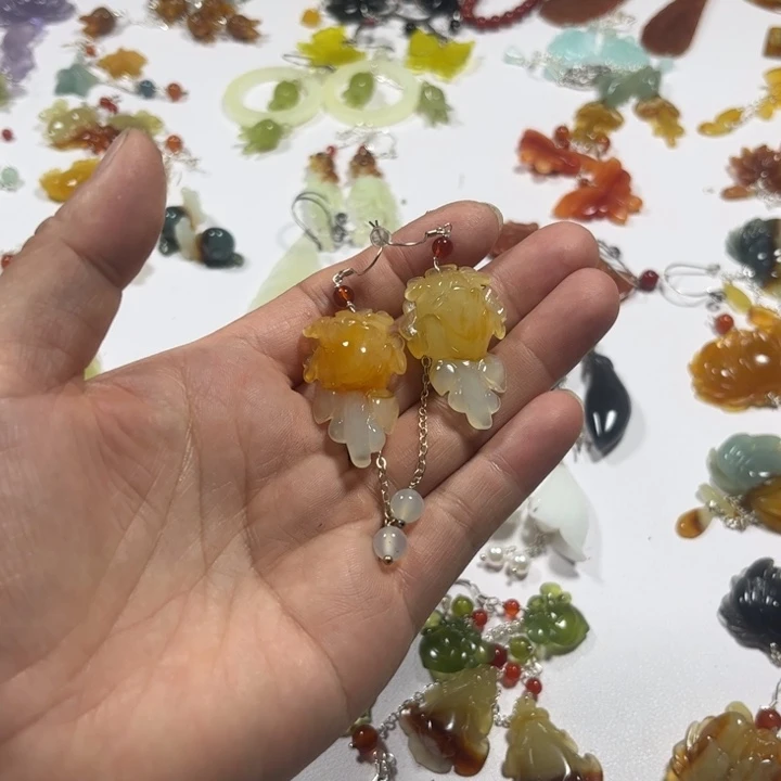 合金蛇纹石玉耳饰