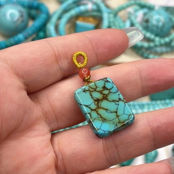 绿松石未镶嵌挂件