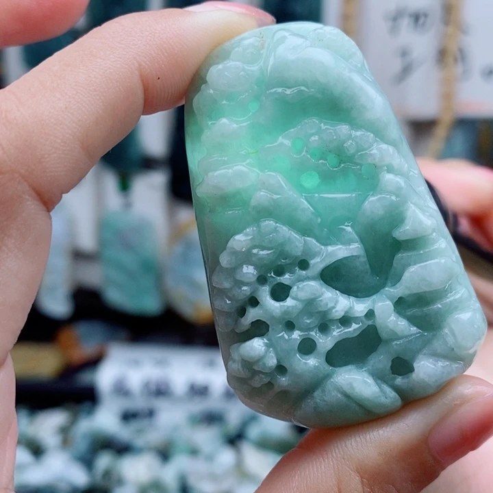翡翠未镶嵌颈饰翡翠