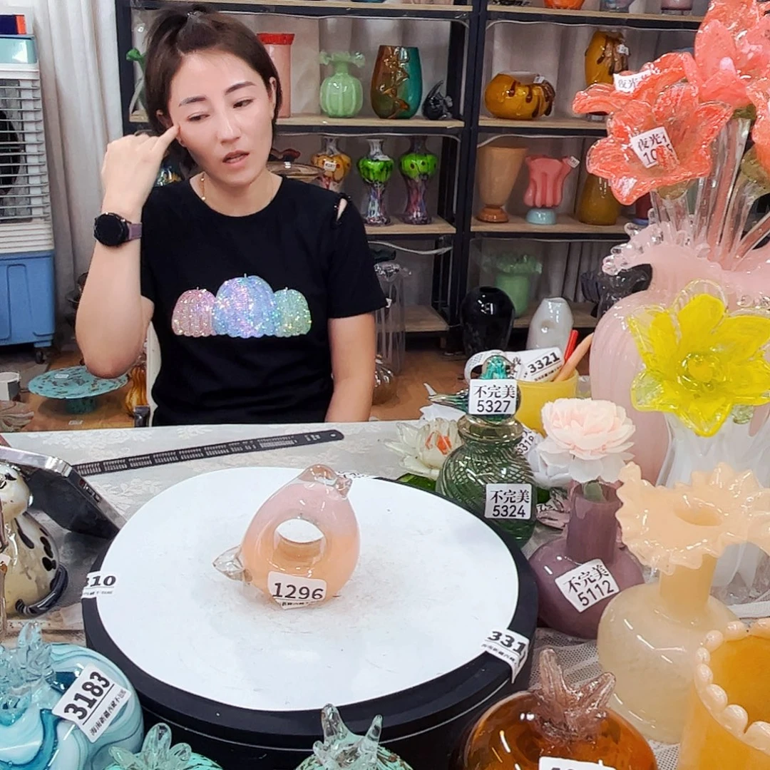 1296 家悦琉璃工艺品不完美