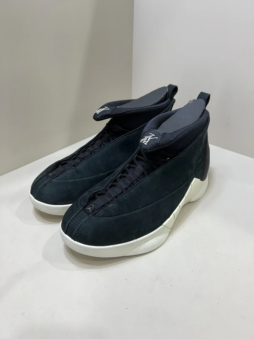 全新未使用 maje 全新 44码 maje AJ15 Suede 篮球鞋 高帮  原盒