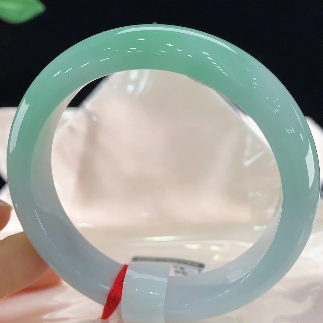 翡翠未镶嵌手镯5834