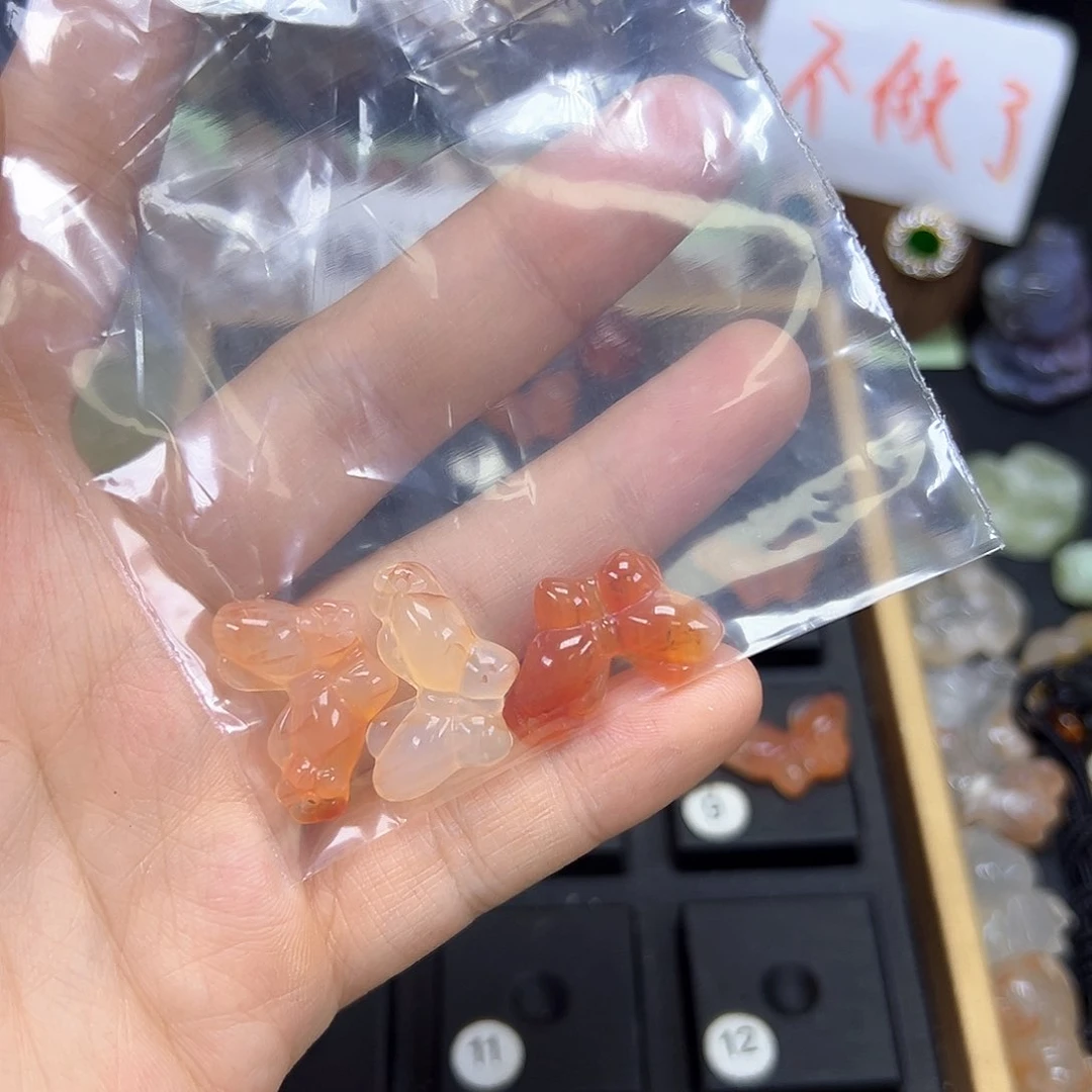 石英质玉未镶嵌吊坠(赠链)我**羽