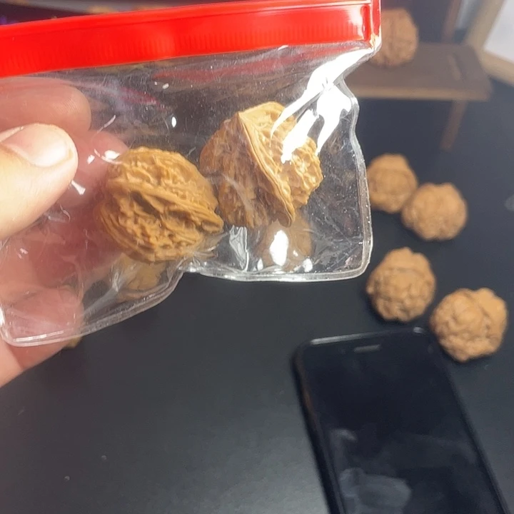 悠***哈文玩核桃文玩核桃