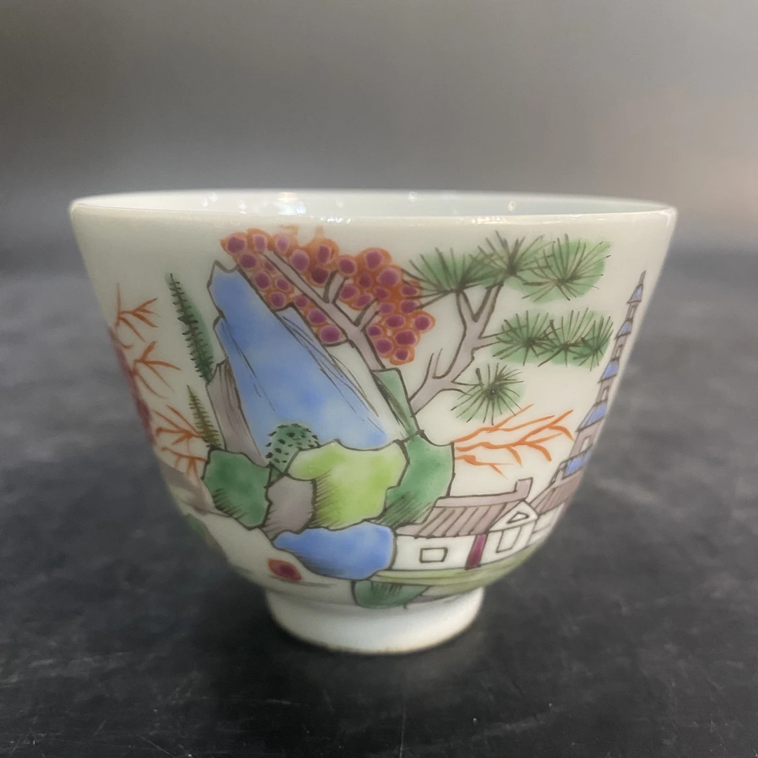 006 粉彩山水意境主人杯
