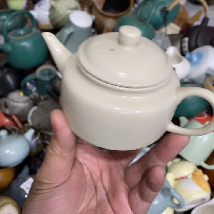 陶瓷艺术品及陶瓷壶