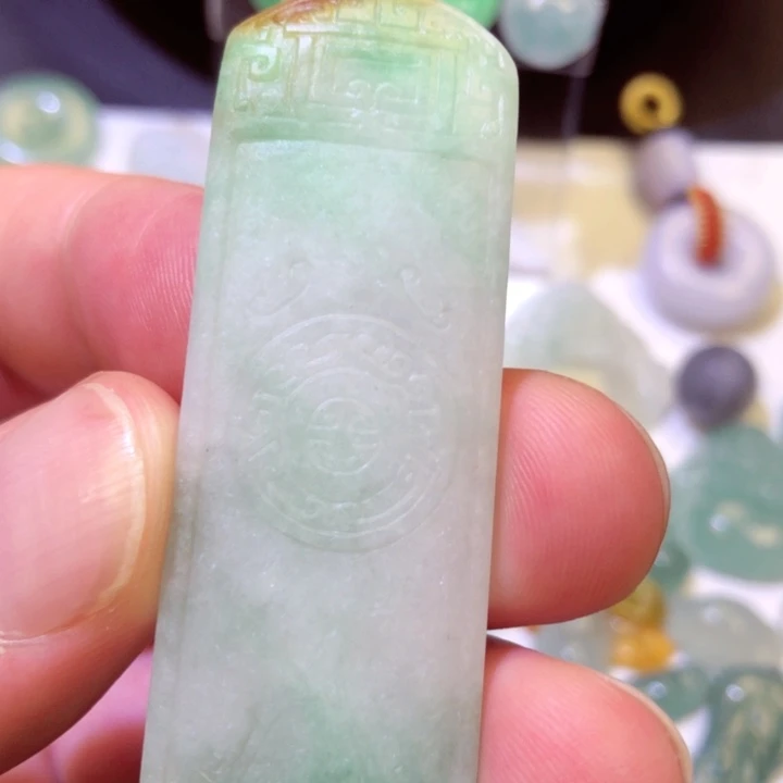 定制翡翠未镶嵌天然翡翠A货