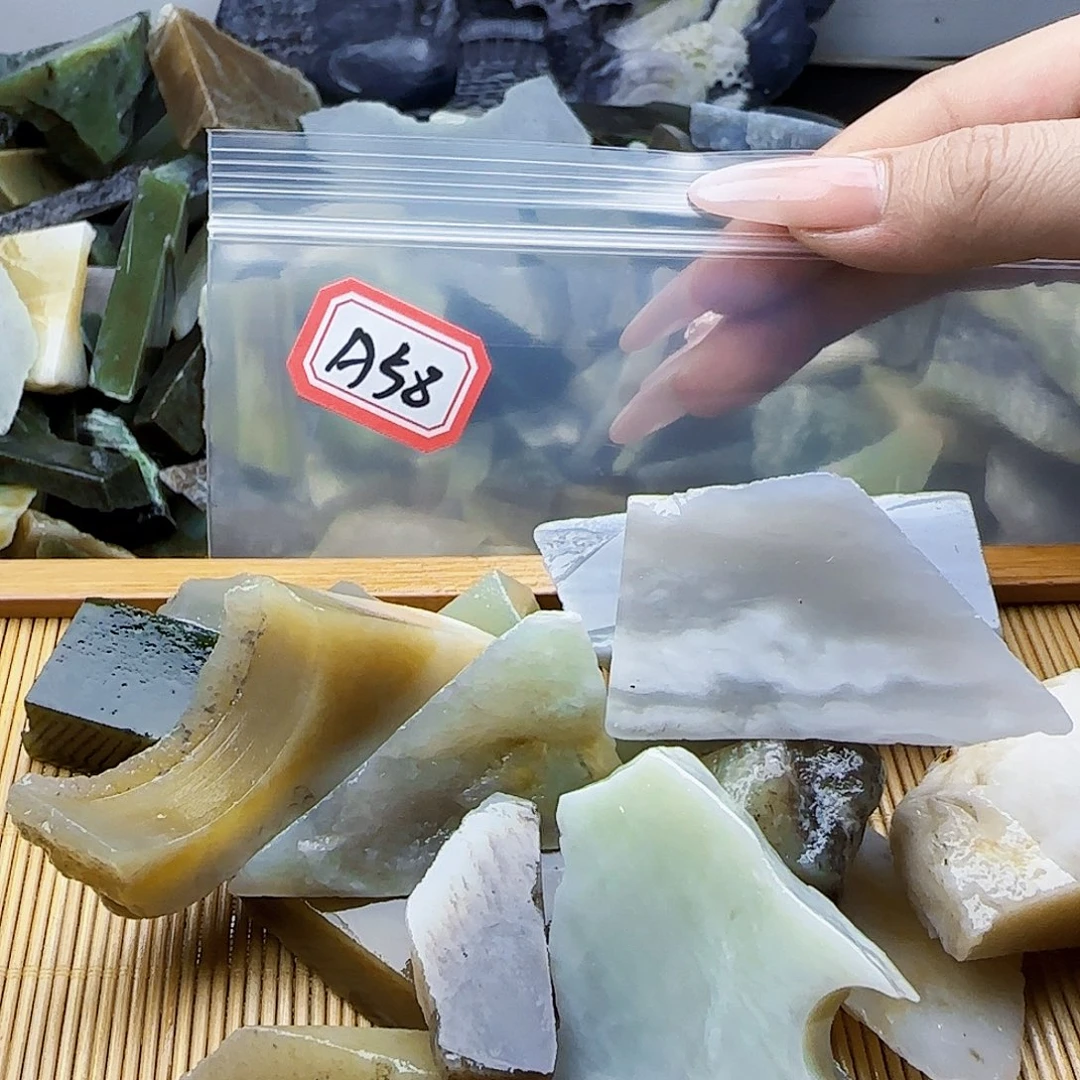 五***子和田玉未镶嵌珠宝半成品