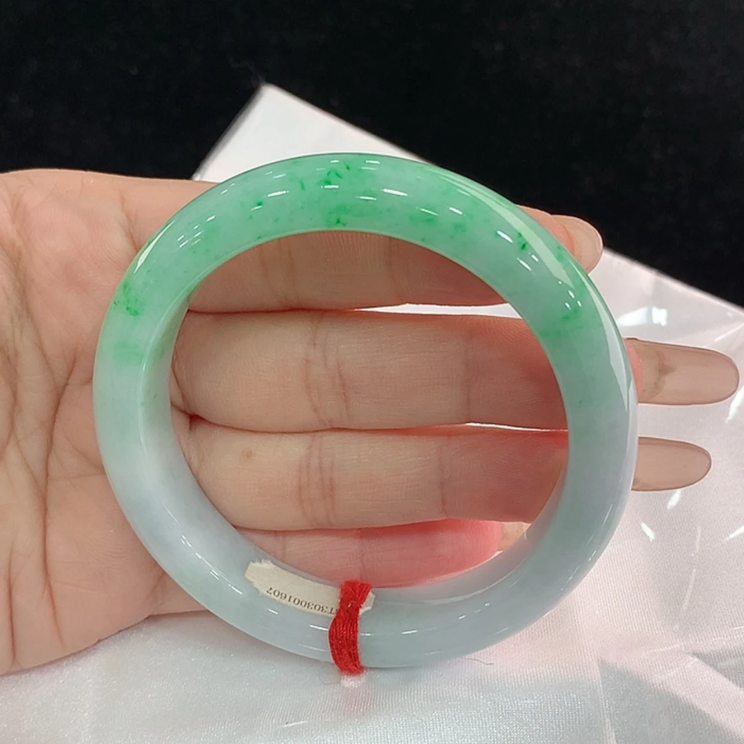 【闪购商品】翡翠手镯未镶嵌58，57/58