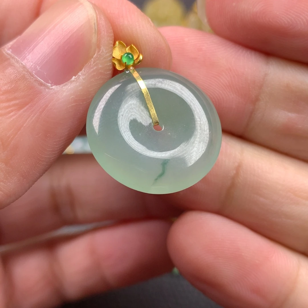 【闪购商品】颈饰18K金镶嵌翡翠翡翠