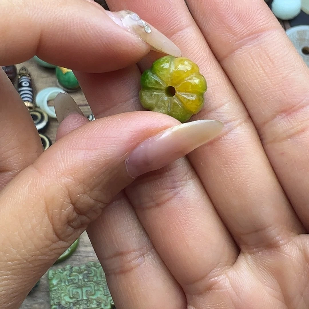 未镶嵌颈饰玛瑙/玉髓木*春