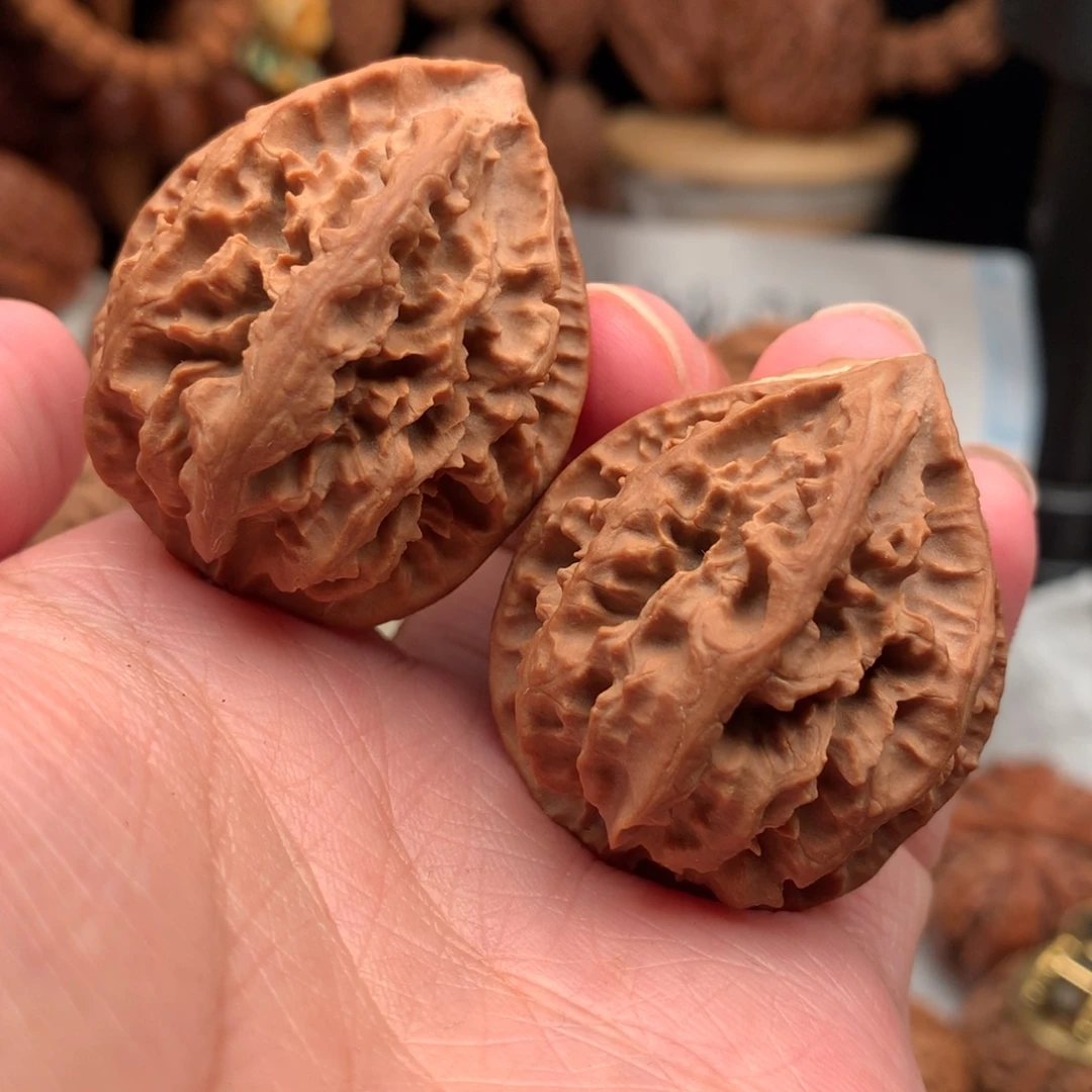 文玩核桃吊坠小武核桃5