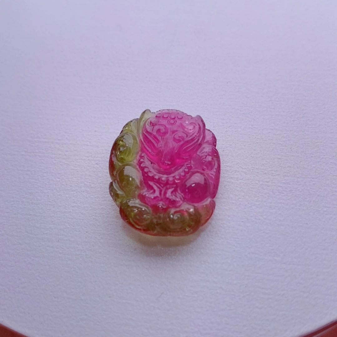 颈饰未镶嵌碧玺九尾狐吊坠yy