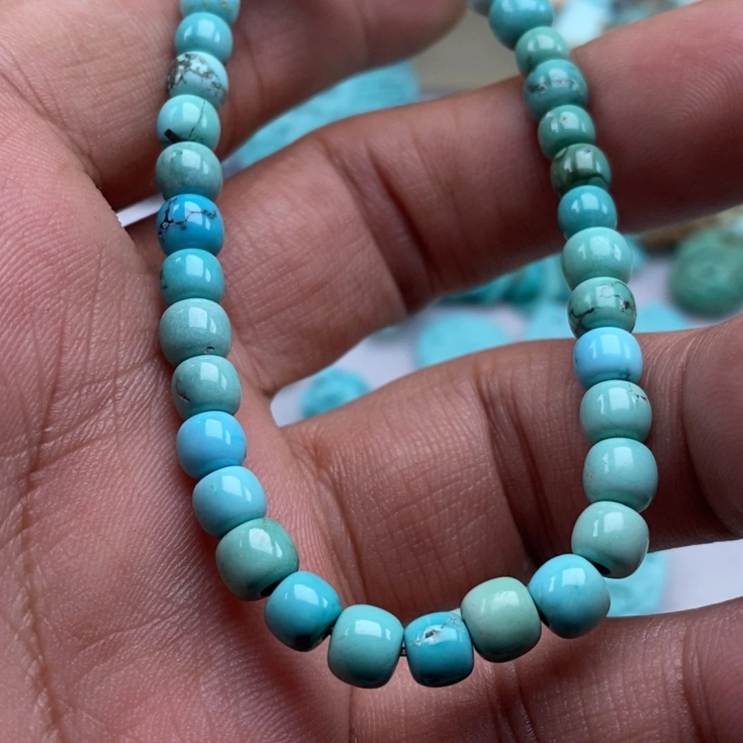 绿松石未镶嵌颈饰