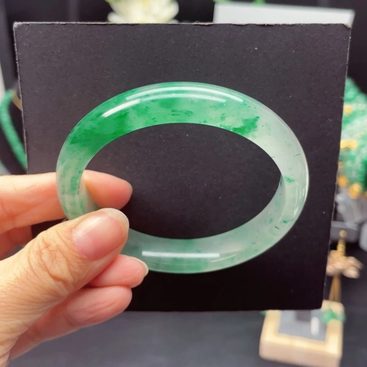 石英质玉手镯未镶嵌58-59