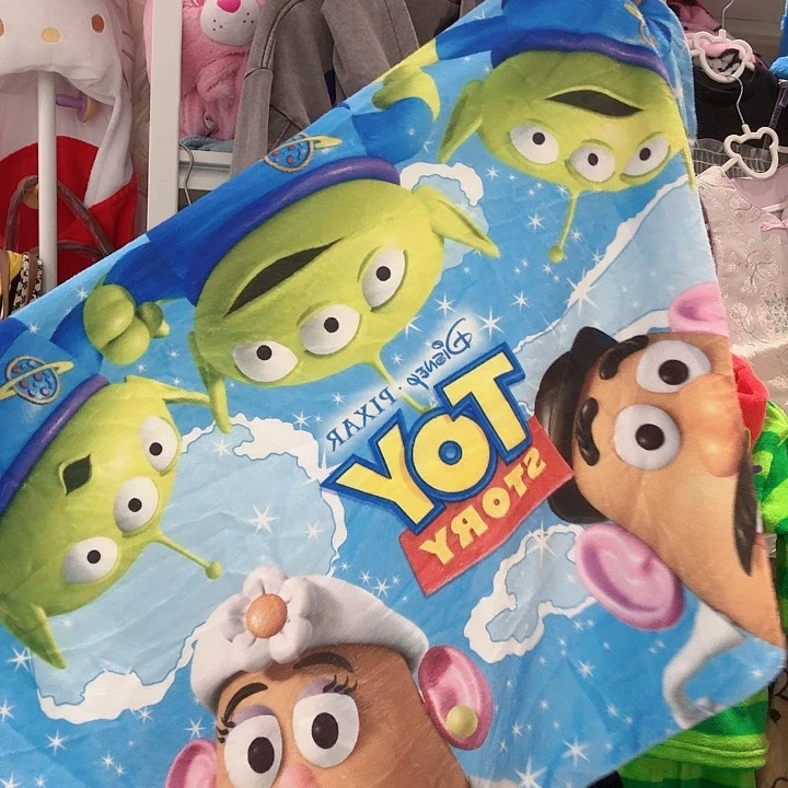 枕套特价不退不换，