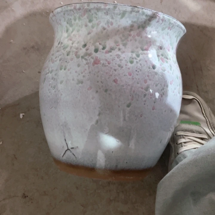 紫砂花盆口径22高度23一只瑕疵