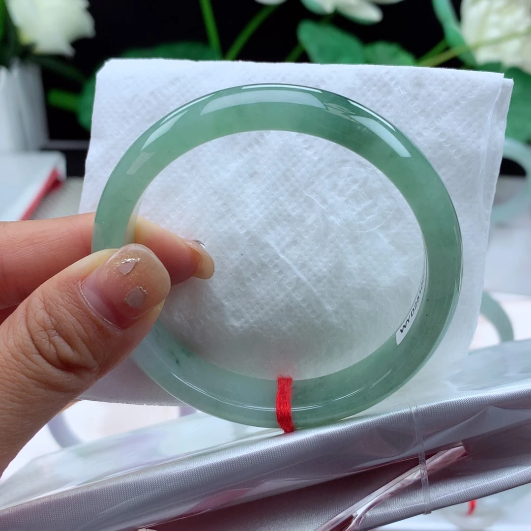 未镶嵌手镯翡翠纯天然9