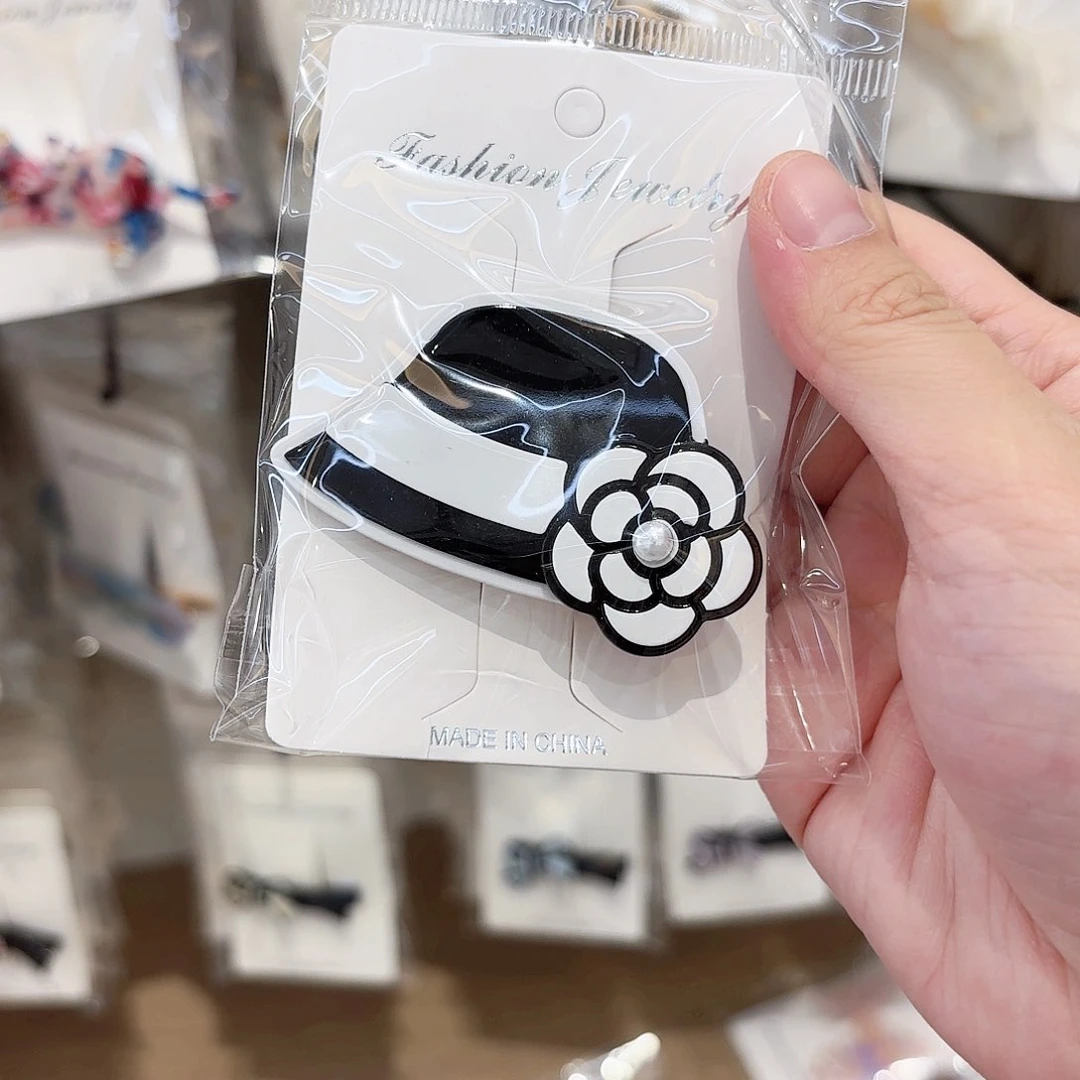 布艺非金属鸭架一个