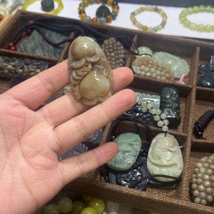 蛇纹石玉未镶嵌手链
