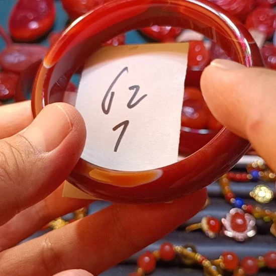 手镯玛瑙/玉髓未镶嵌