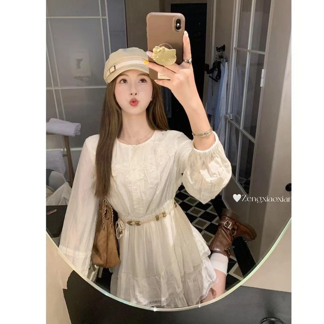 2025早秋白色刺绣衬衫连衣裙收腰度假风仙女裙