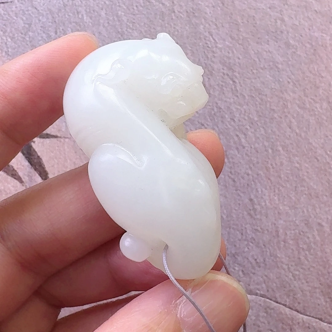 和田玉吊坠未镶嵌