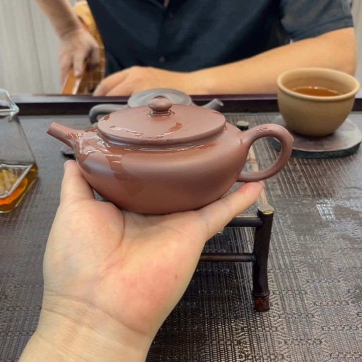茶壶紫砂扁丞240 cc手工制作