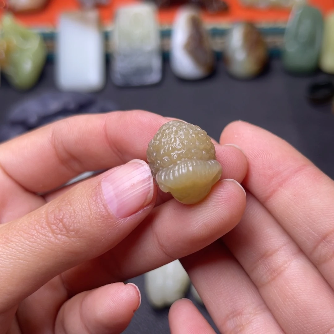 和田玉挂件未镶嵌祤*?