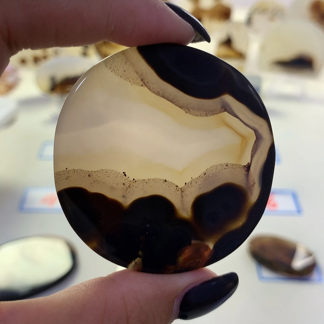 玛瑙/玉髓颈饰未镶嵌