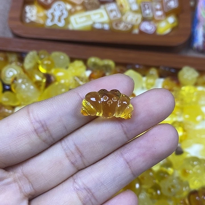 吊坠橄榄核牛角包95