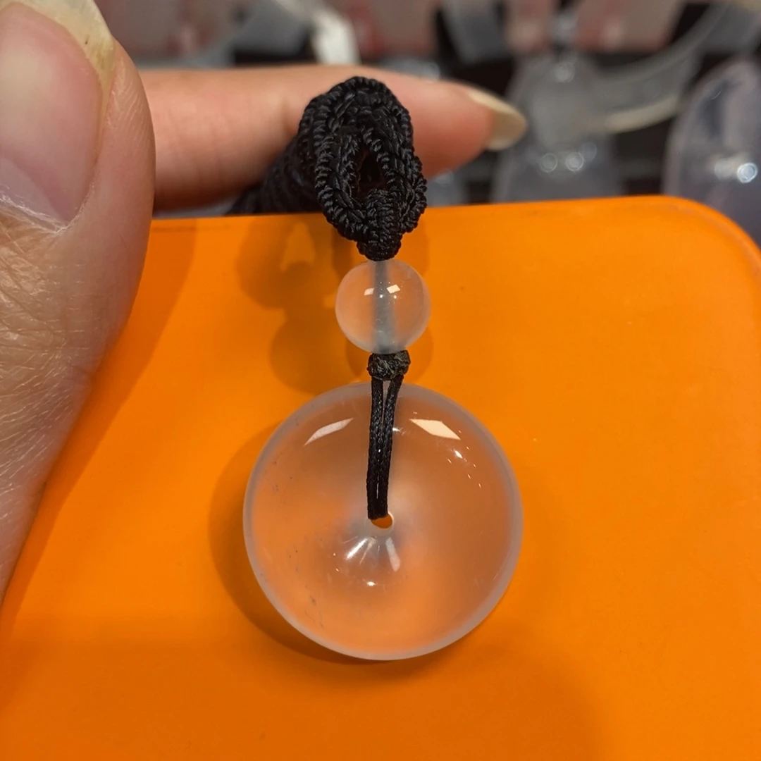 石英质玉未镶嵌颈饰